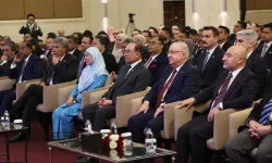 Malezya Başbakanı Enver İbrahim, SETA Vakfı'nda konferansa katıldı