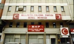 Tarihte Bugün: Milliyetçi Çalışma Partisi adını Milliyetçi Hareket Partisi olarak değiştirdi