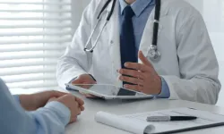 Sağlıkta yeni düzenleme: SGK ücret listesini güncelledi