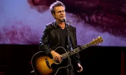 Teoman 'eski dosttan düşman olmaz' dedi: 16 yıl sonra eski aşkıyla masaya oturdu