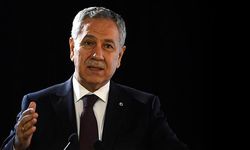 Hasan Ufuk Çakır'ın asker selamına AK Parti'li Bülent Arınç'tan sert çıkış: "Eskiler tabasbus derdi, mahcup oldum!"