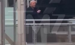 Dünya bu görüntüleri konuşuyor! Ford işçisi Trump'a küfür etti: Trump'tan karşılık gecikmedi