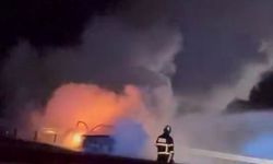 Diyarbakır'da korkutan otomobil yangını! Araç kullanılamaz hale geldi