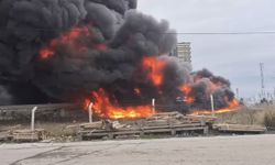 Büyükçekmece’de fabrika alanında yangın: İtfaiye müdahalesi sürüyor