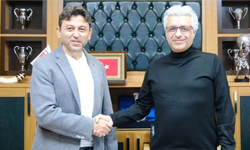 Balıkesirspor'un çiçeği burnunda teknik direktörü Zafer Uysal'dan özel açıklama: "Hedef çıtayı yukarı taşımak"