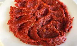 Evde biber salçası yapımı