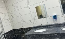 Ortaokulda skandal görüntü: Öğrenci tuvaletlerine kamera yerleştirildi!