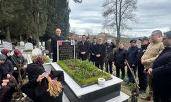 Depremde hayatını kaybeden Sergen Mudanya mezarı başında anıldı