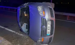 Ankara yolunda araç yan yattı