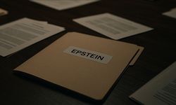 Epstein dosyası Avrupa'yı vurdu: Dosyada Merkel, AfD ve Deutsche Bank detayı