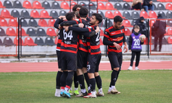 Uşakspor kriz gölgesinde yoluna devam ediyor!