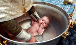 Vaftiz töreni nedir, ne anlama gelir ve nasıl yapılır?