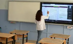 MEB'den öğretmen ve yöneticileri ilgilendiren kritik karar! Ders ve ek ders saatleri değişti