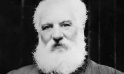 Dünyayı değiştiren buluşun hikâyesi: Alexander Graham Bell telefonu nasıl icat etti?