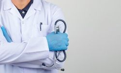 "ABD borsasında servet kazandıracağım" dedi! Doktorları milyonluk vurgunla karşı karşıya bıraktığı iddiası