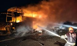 Denizli'de bariyerlere çarpan yolcu otobüsü alev aldı: Biri bebek 8 kişi hayatını kaybetti!