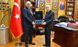 Bahçeli'den Kerkük'ün ilk Türkmen valisine anlamlı kabul