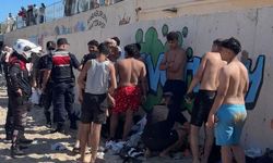 Karaburun Sahili'nde taşkınlık yapan yabancı uyruklu gruba jandarma müdahale etti!