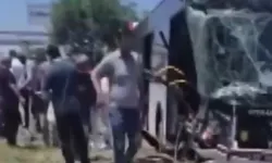 Etimesgut'ta korkutan belediye otobüsü kazası