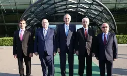 Numan Kurtulmuş ve beraberindeki heyet Bakü'de