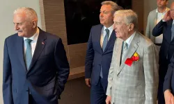 Rahmi Koç'un 'Kürt kadın' fıkrasına tepki gösterdi, banka kartlarını kırdı!