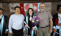 Otomotiv teknolojisi bölümünün tek kızı mezun oldu