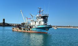 Karadeniz'de saldırıya uğrayan balıkçıları kurtarmıştı