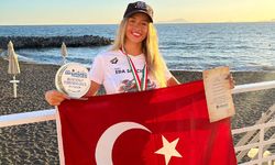 Ultra maraton yüzücüsü Eda Savcıgil tarihe not düştü!