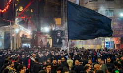 İmam Ali Türbesi'nde hüzünlü tören