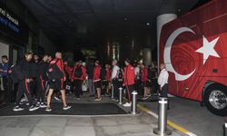 A Milliler, Hacıosmanoğlu ile yurda döndü