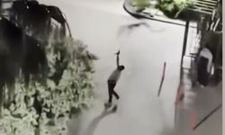 Komşusunun evine otomatik tabancayla ateş açtı!