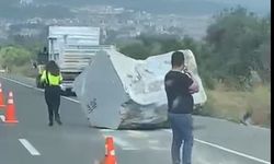 Faciaya ramak kala: Kamyondan düşen mermer blok paniği