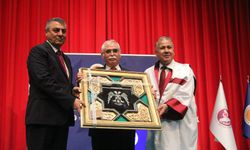 AYM Başkanı Özkaya'dan gençlere "adalet" dersi