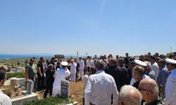 Askeri törenle son yolculuğuna uğurlandı