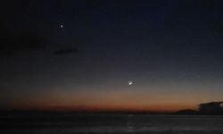 Astronomik şölen: Muharrem hilali gezegenlerle buluştu