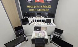 Yabancıları "hediye vaadiyle" dolandıran şebekeye dev operasyon