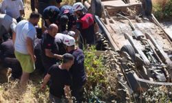 Şanlıurfa’da otomobil şarampole devrildi: Aynı aileden 1 kişi hayatını kaybetti
