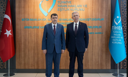 ABB Başkanı Mansur Yavaş’tan Vasip Şahin’e hayırlı olsun ziyareti!