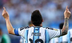 Messi rekora, Arjantin 3 puana koştu! Tarihe geçen maç...