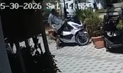 Muğla'da motosiklet hırsızlığı anbean kamerada