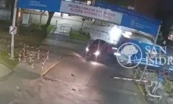 Tren arabayı biçti! Sürücünün hayatını kaybettiği kaza kamerada!