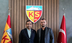 Kayserispor'da İlhan Parlak imzayı attı!