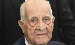 İnan Kıraç kimdir, nereli, kaç yaşında, eğitimi nedir?