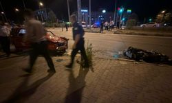 Kırmızı ışık ihlali can alıyordu! 19 yaşındaki motosikletli 36,5 metre sürüklendi