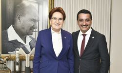 Siyasette bomba transfer: Eski İYİ Partili başkan bakın hangi partiye katıldı!