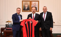 Gençlerbirliği Başkanı Çakmak’tan Ankara Valisi Canbolat’a ziyaret