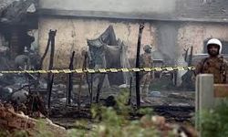 Pakistan'da askeri uçak faciası: 2 pilot öldü