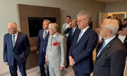 Rahmi Koç'a tepkiler sürüyor: "Özrünü kabul etmiyoruz" dedi, banka hesabını kapattırdı