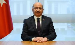 Kamu yönetiminde stratejik dönüşüm: Hukuk politikaları ve etkin denetim