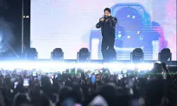 Başkent Tarkan’la coştu: On binler yağmura rağmen alanı doldurdu